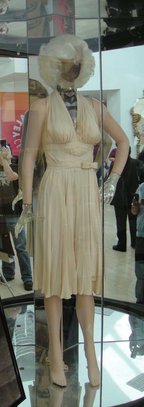 Gate Repair in Beverly Center, CA Fence install in Beverly Center, CA Fence Repair in Beverly Center, CA Gate Repair in Beverly Center, CA Garage Door install in Beverly Center, CA Gate Install in Beverly Center, CA Gate Access Control in Beverly Center, CA