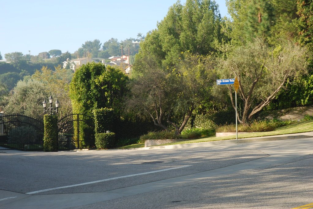 Gate Repair in Topanga Park, CA Fence install in Topanga Park, CA Fence Repair in Topanga Park, CA Gate Repair in Topanga Park, CA Garage Door install in Topanga Park, CA Gate Install in Topanga Park, CA Gate Access Control in Topanga Park, CA